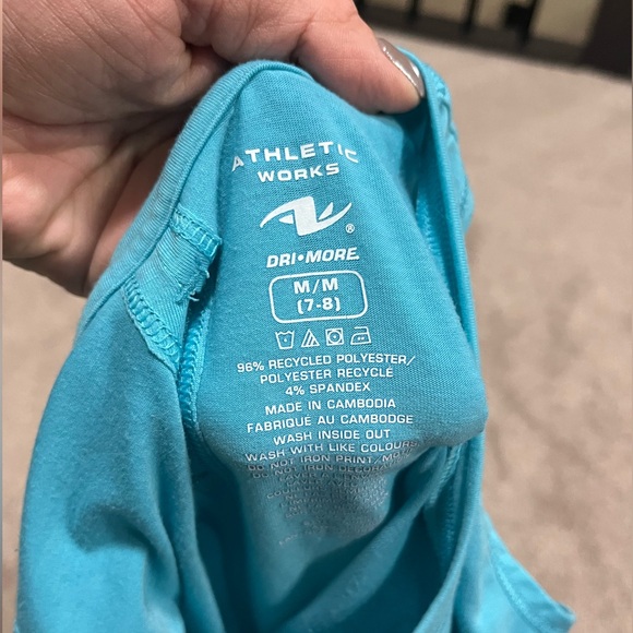 Kids Top - Picture 2 of 3